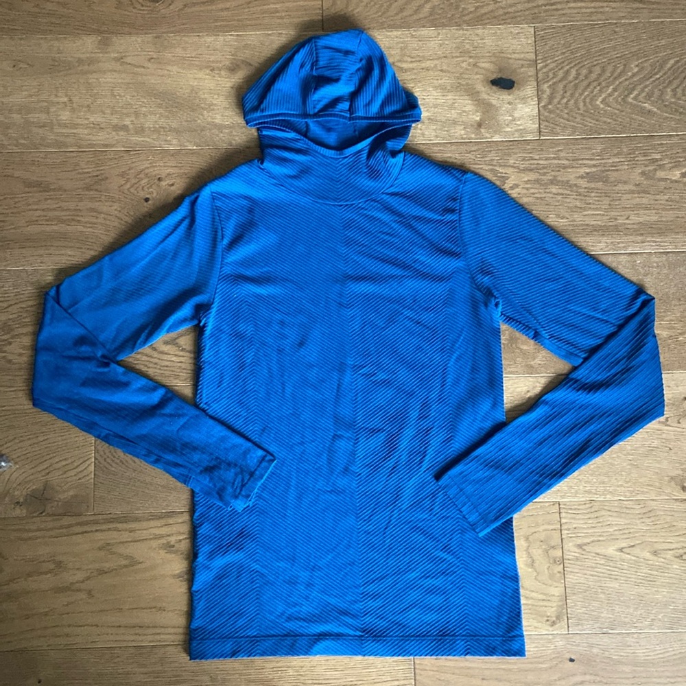 NWOT - Athleta Women’s Ribbed Hooded Athletic Top